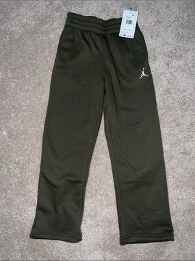 Jordan Boys Olive Green Fleece Joggers with White Jumpman